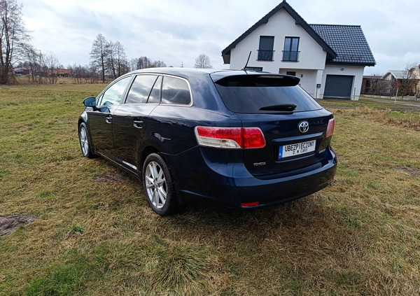 Toyota Avensis cena 23900 przebieg: 301000, rok produkcji 2010 z Węgliniec małe 596